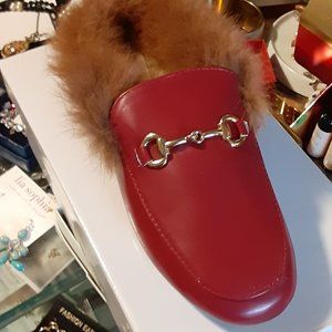 ABATA RED FAUX FUR SHOES MULES SLIDES HORSE BITE FLATS